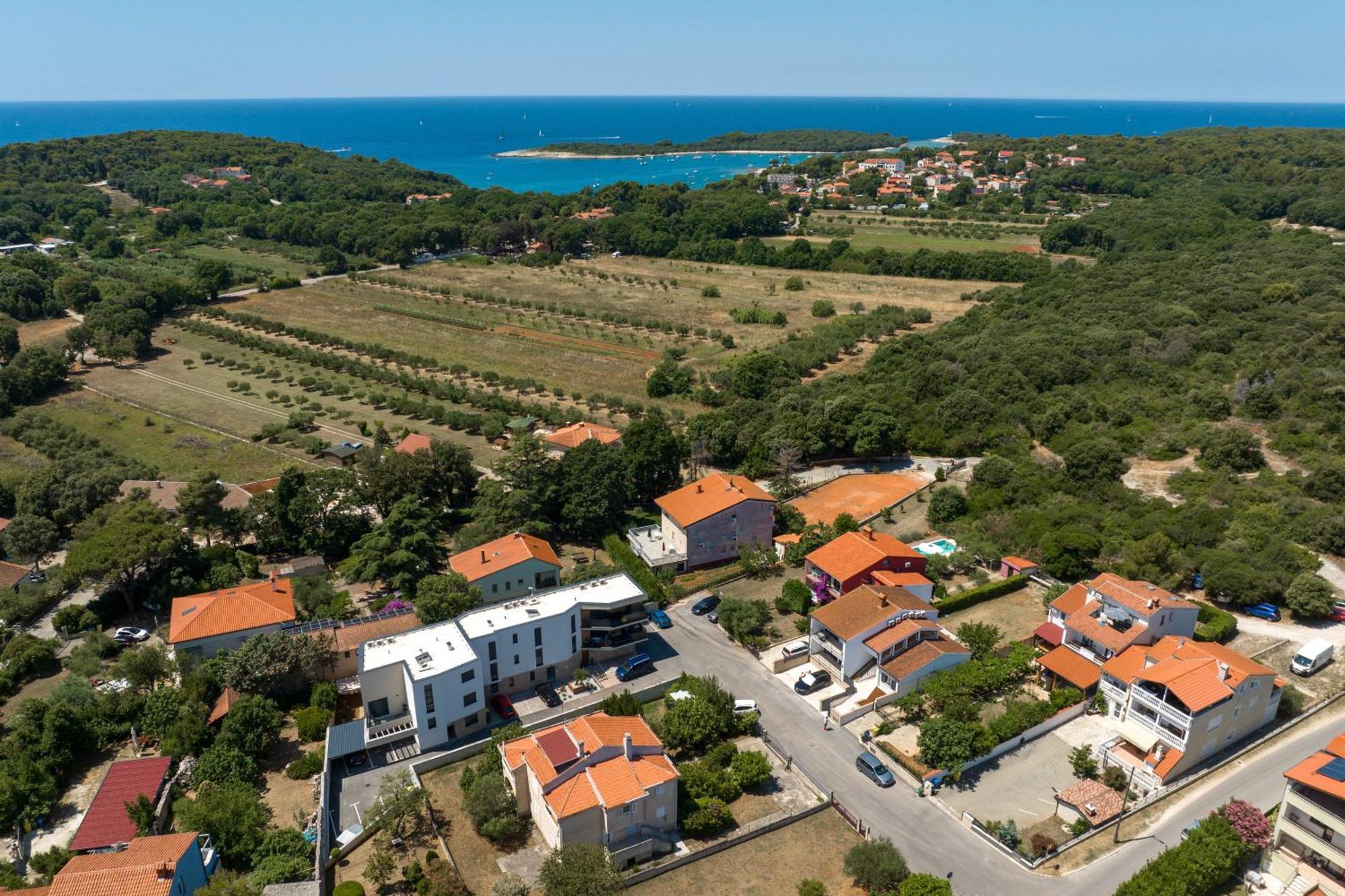 Luxury Apartments Villa San Avia Banjole Buitenkant foto